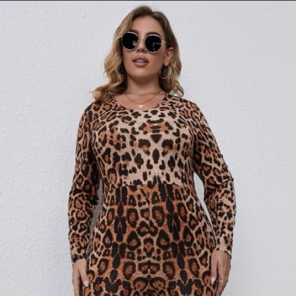 SHEIN plus cheetah print jumpsuit *with out Belt* - Picture 4 of 7